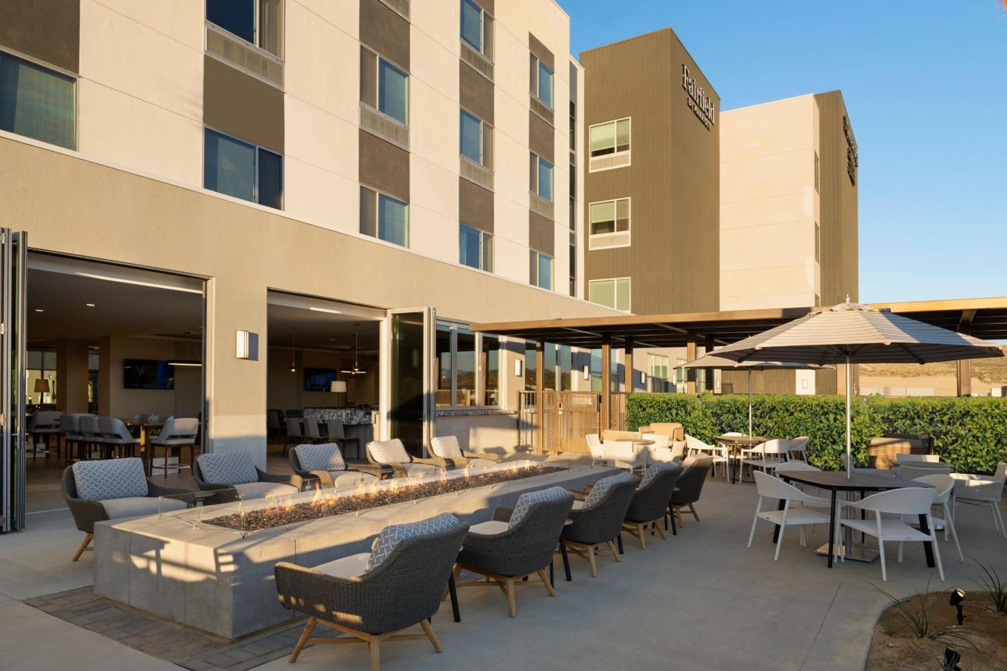 Towneplace Suites By Marriott Marriott バーストー エクステリア 写真