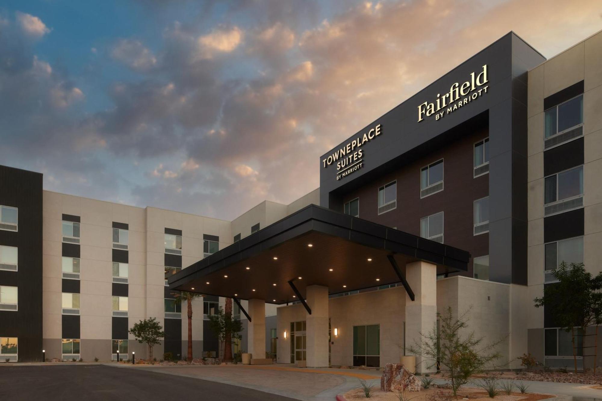 Towneplace Suites By Marriott Marriott バーストー エクステリア 写真